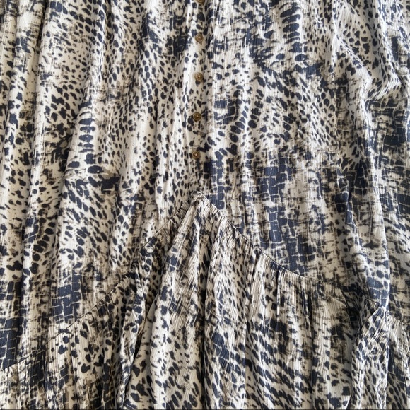 EXPRESS High Waisted Animal Print Maxi Skirt - Picture 7 of 10